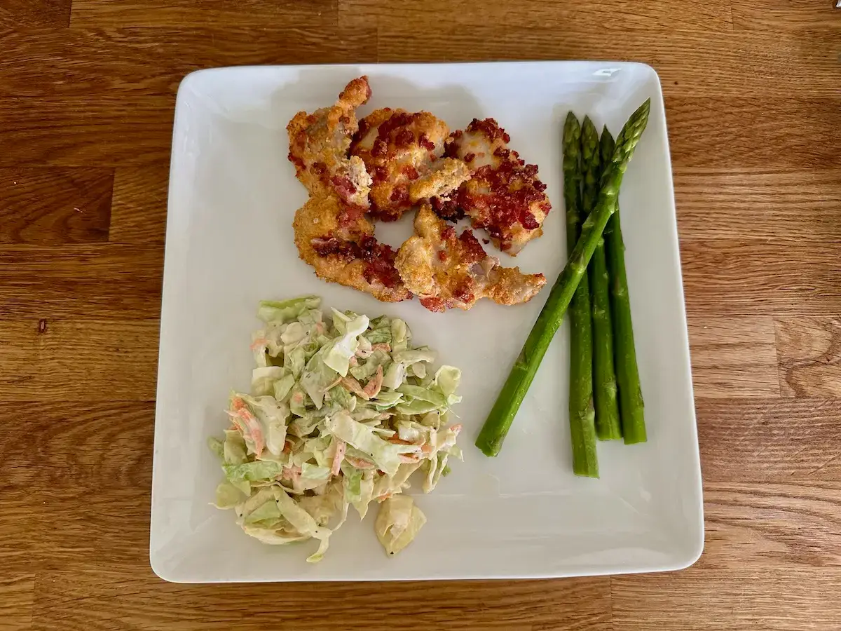 Kycklingnuggets med bacon-och cornflakeskross | Chicken nuggets with bacon and cornflake crumbs