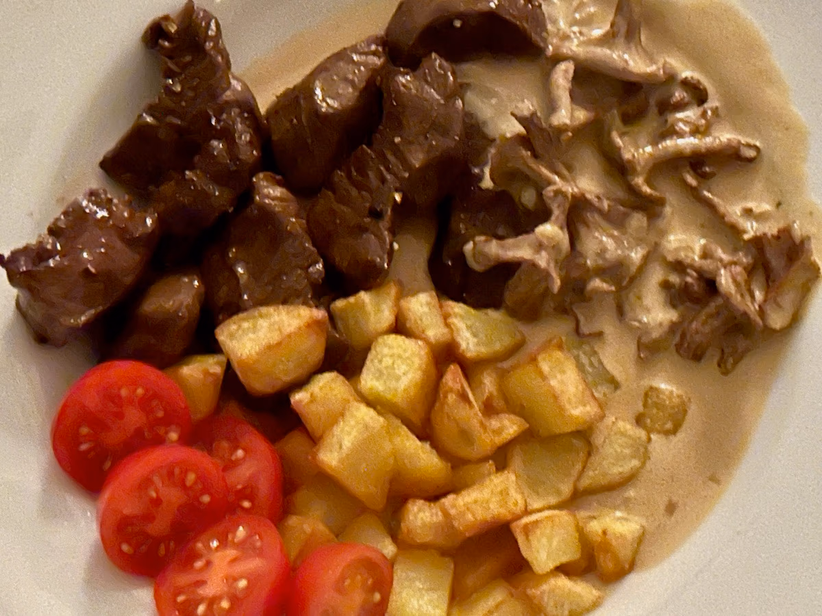 Biff Rydberg på oxfilé med svampsås | Rydberg steak on beef fillet with mushroom sauce