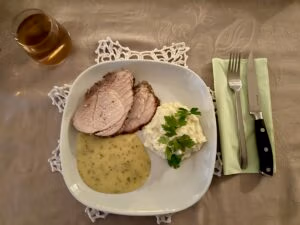 Medelhavsinspirerad skinkstek | Mediterranean-inspired ham roast