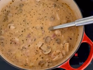 Kycklingsoppa med bacon och champinjoner | Chicken soup with bacon and mushrooms